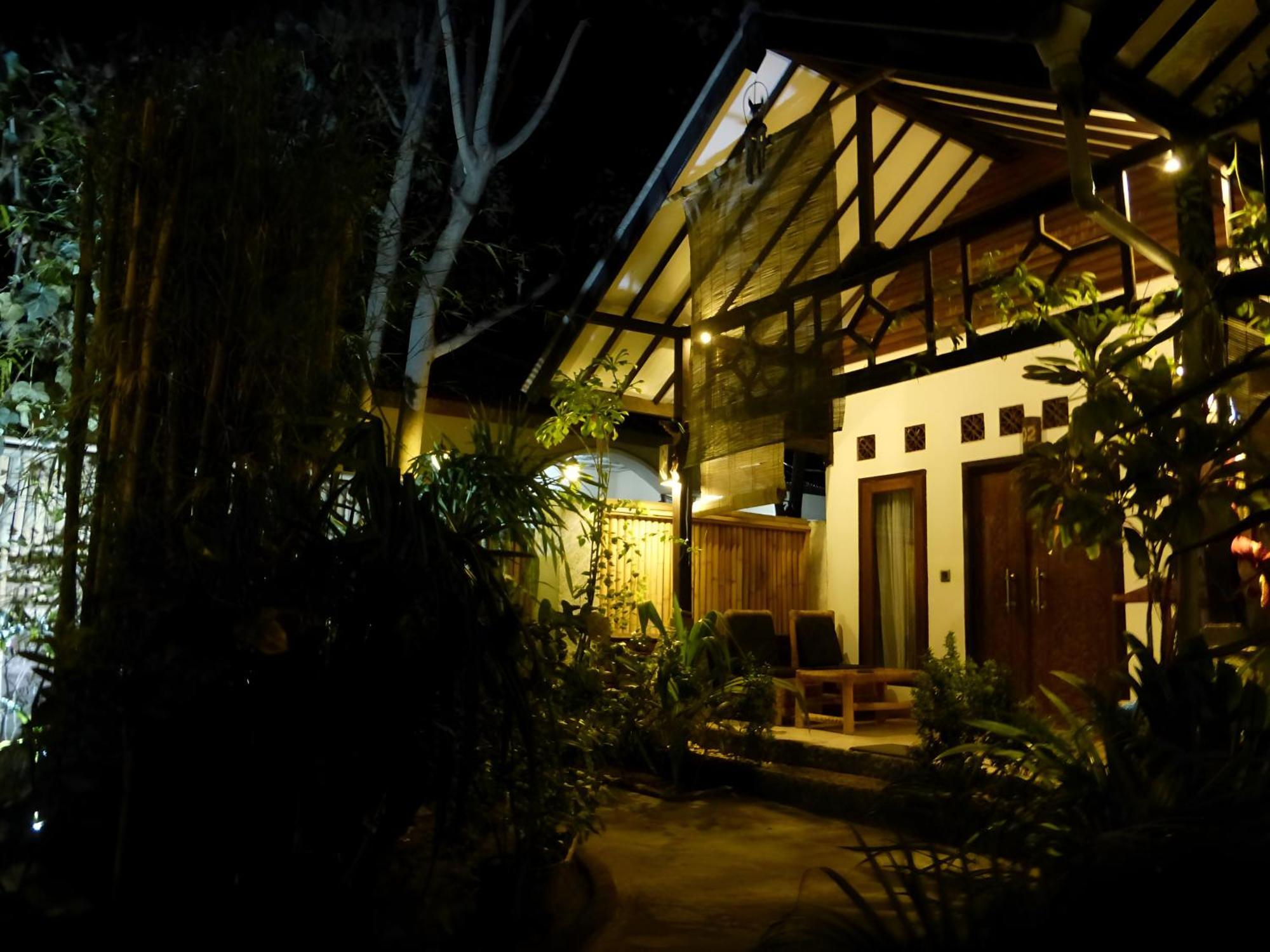 Zoe Bungalows Gili Trawangan Exterior photo