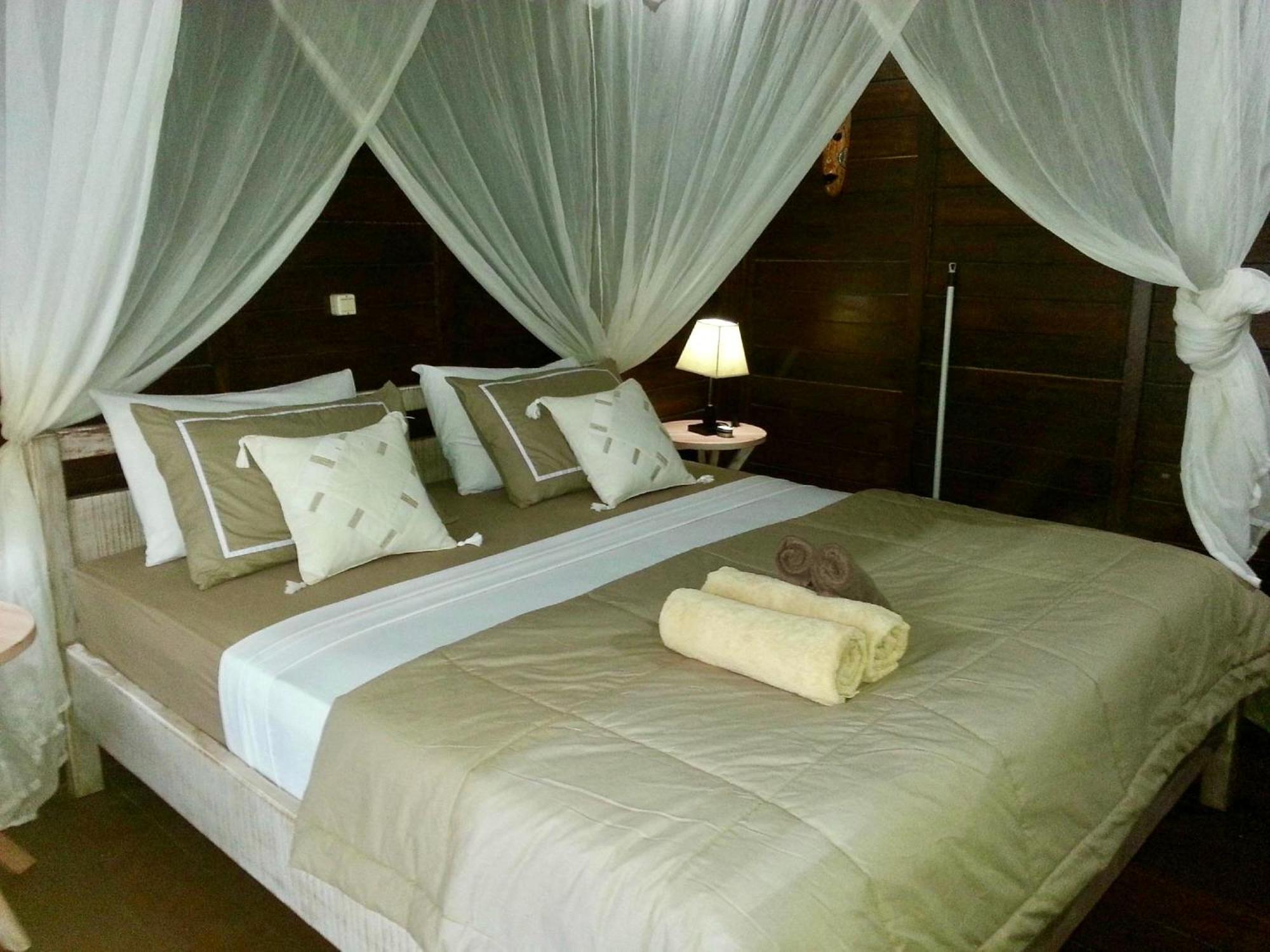 Zoe Bungalows Gili Trawangan Exterior photo
