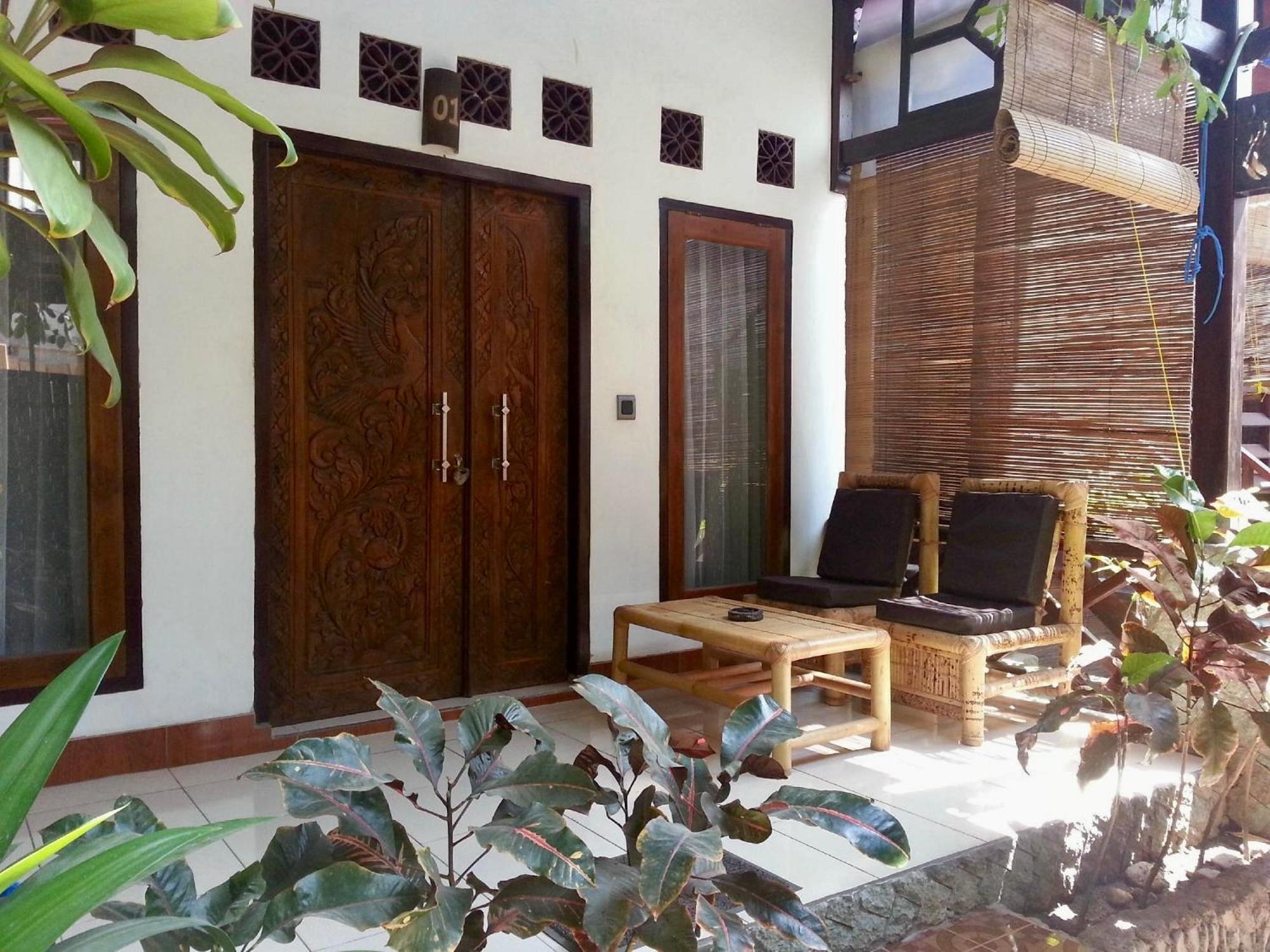 Zoe Bungalows Gili Trawangan Exterior photo